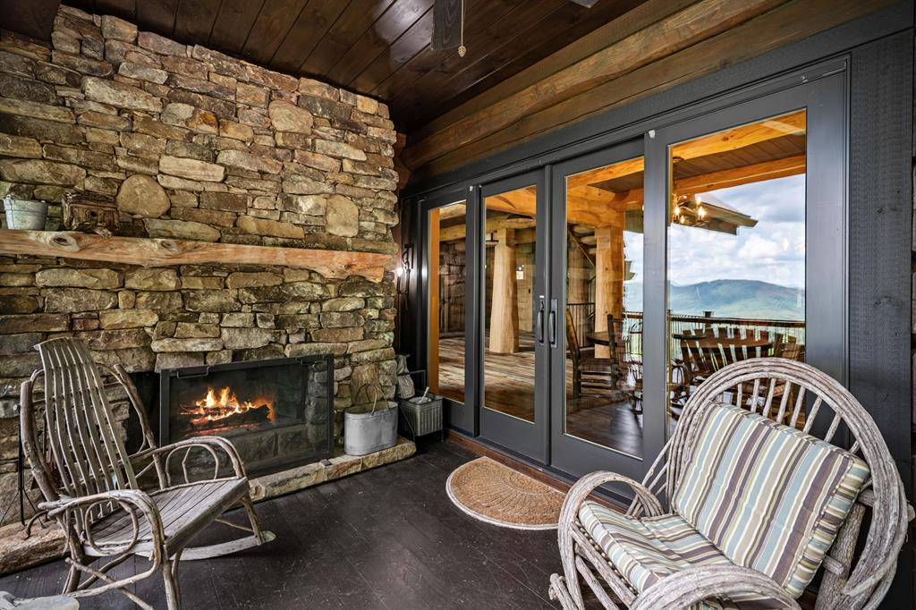 420965 Epworth Residential