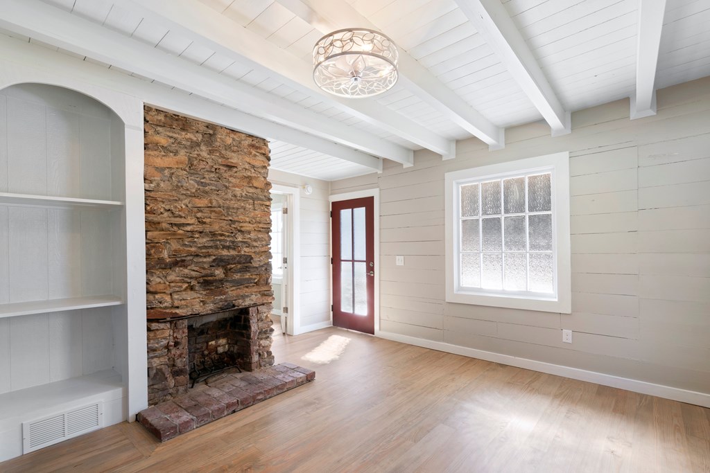 420973 Mineral Bluff Residential