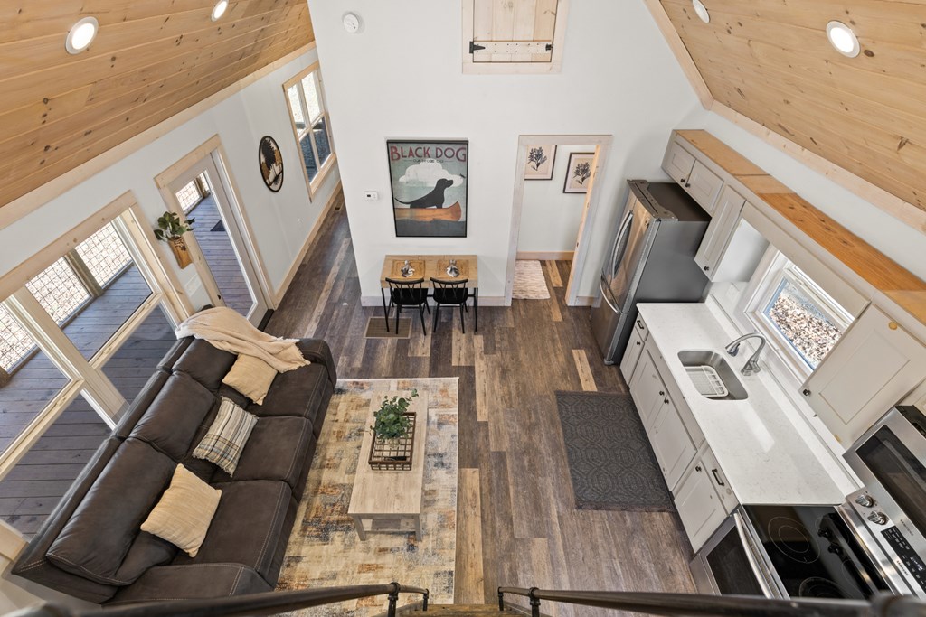 420982 Mineral Bluff Residential