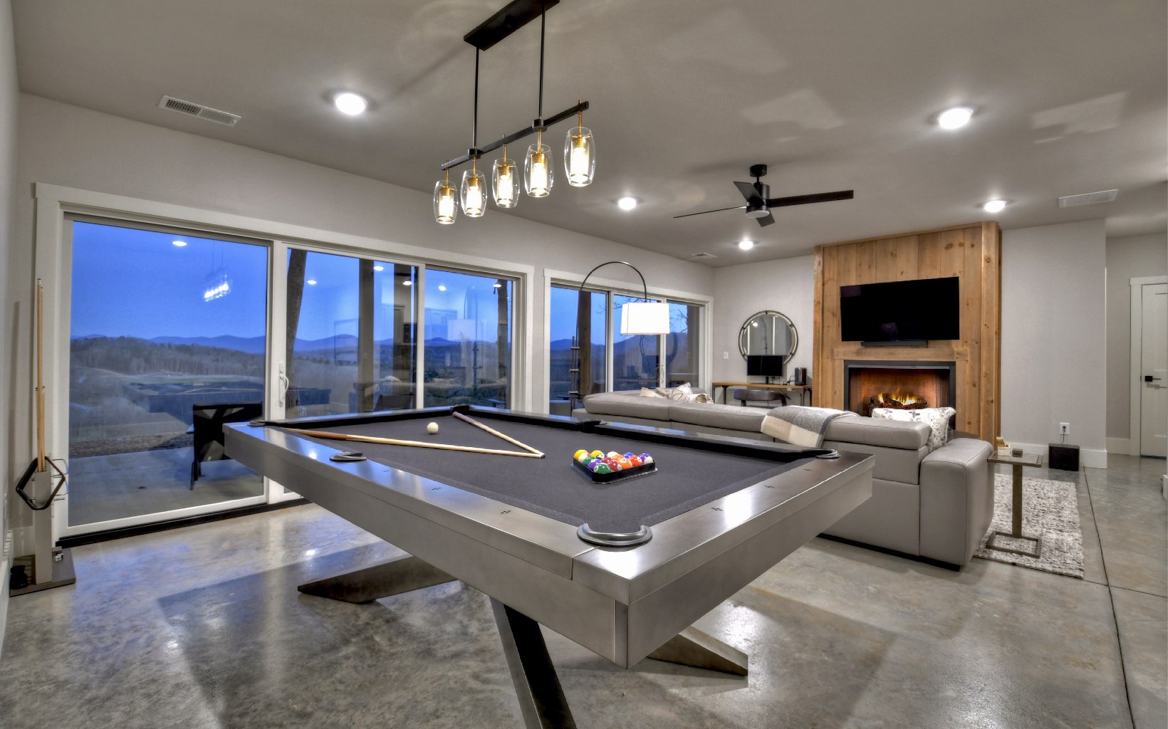 420989 Morganton Residential