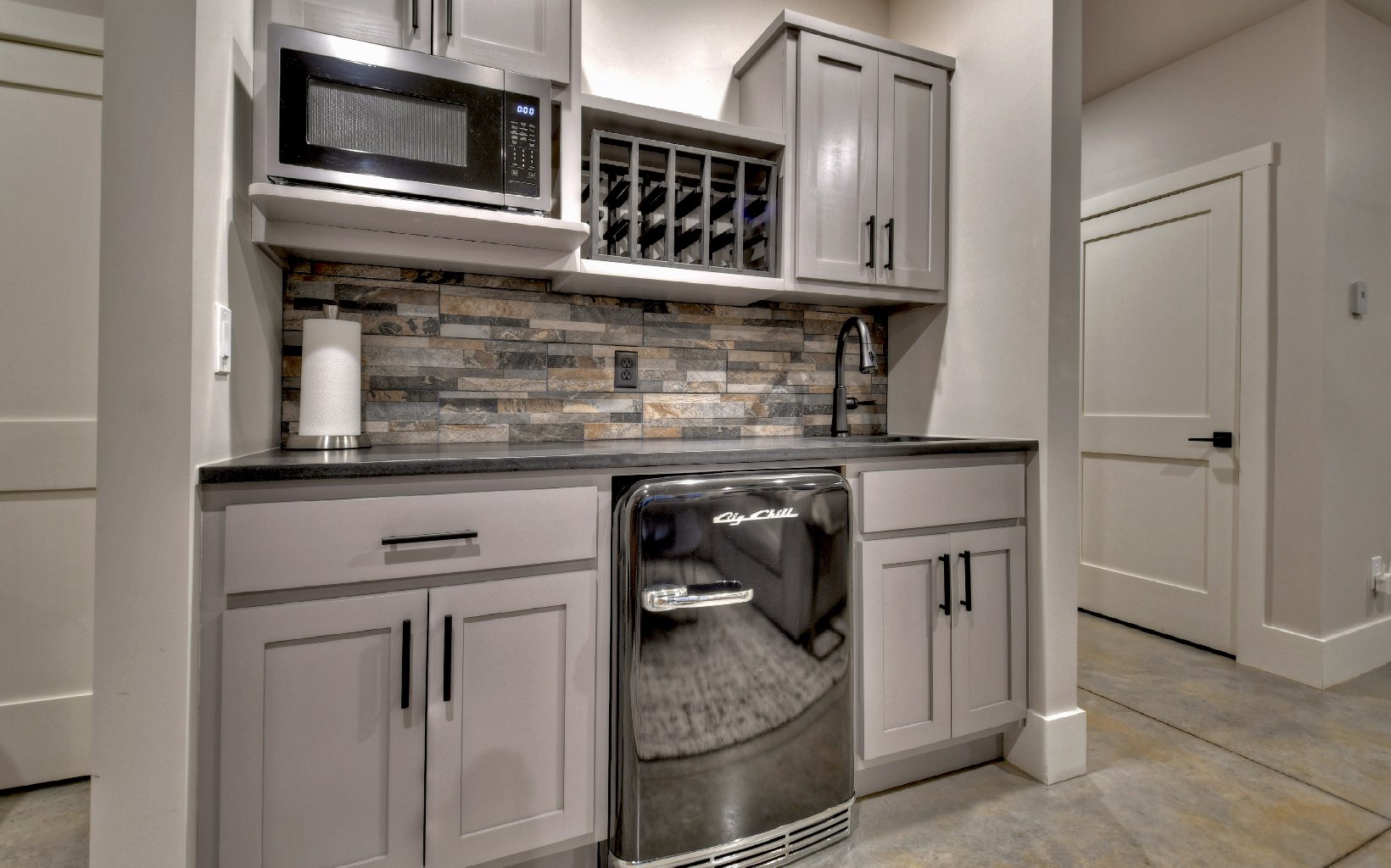 420989 Morganton Residential