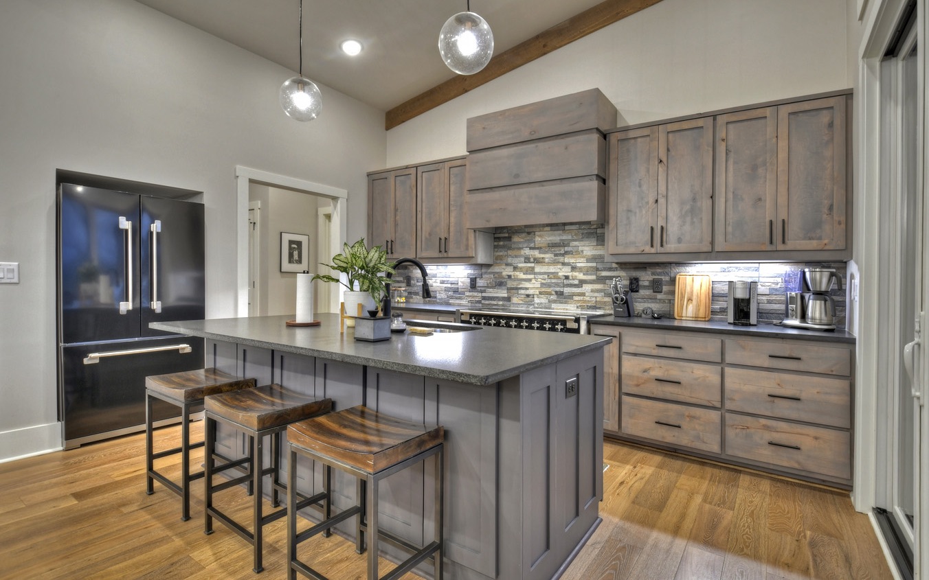 420989 Morganton Residential