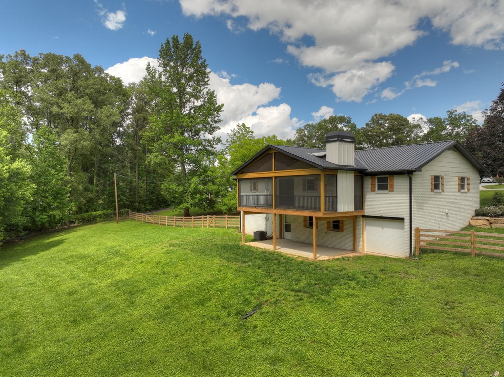 420990 Epworth Residential