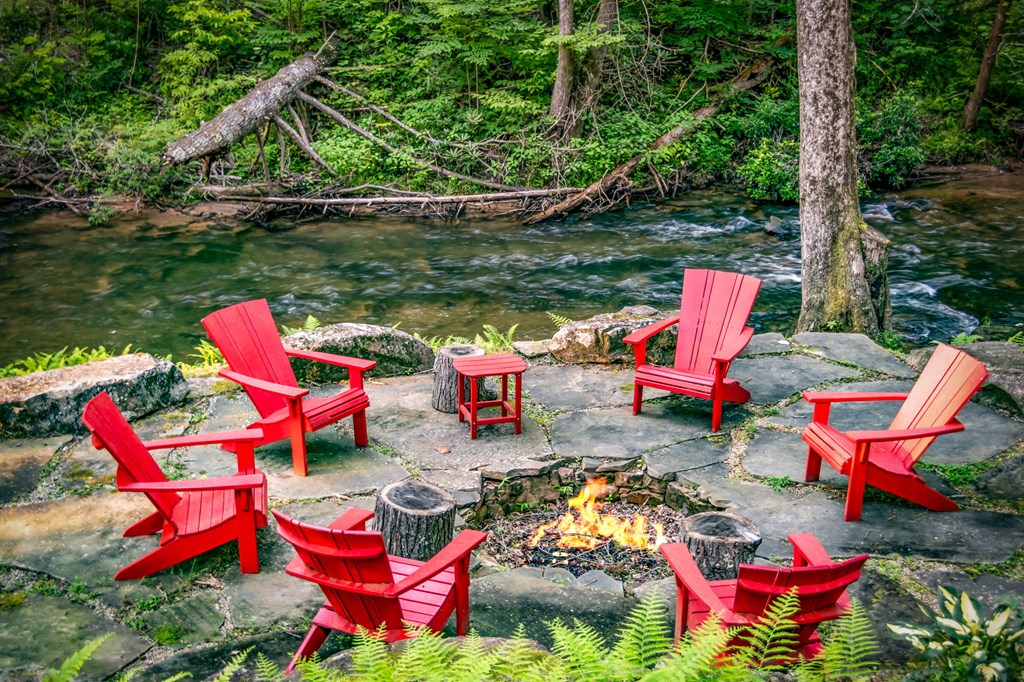 420992 Blue Ridge Residential