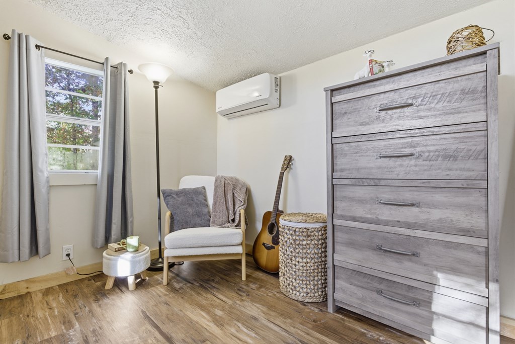 420993 Morganton Residential