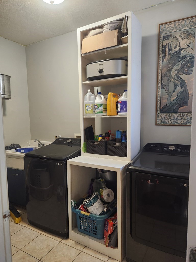 420997 Murphy Residential