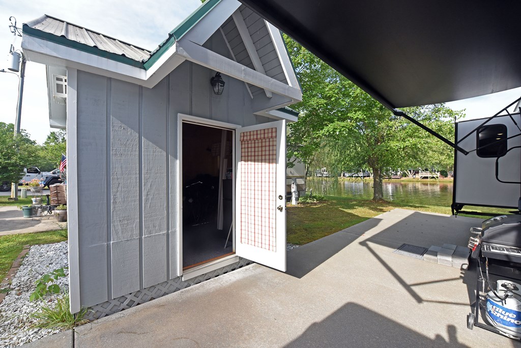 420998 Blairsville Residential