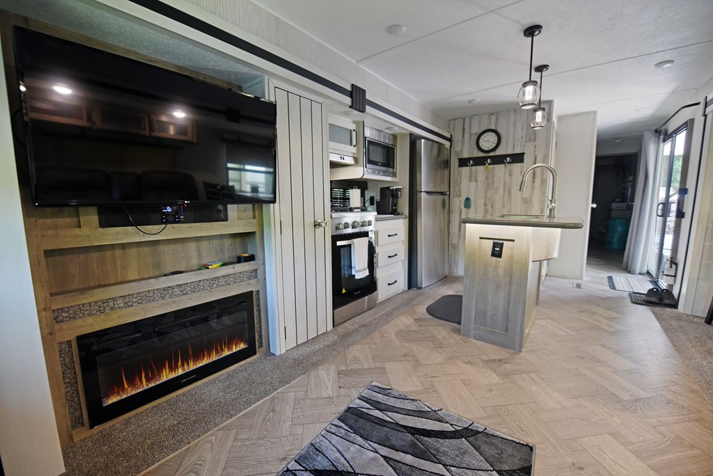 420998 Blairsville Residential