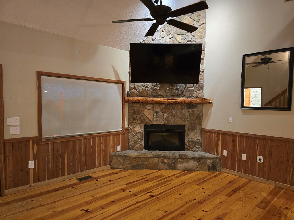 421015 Blue Ridge Residential