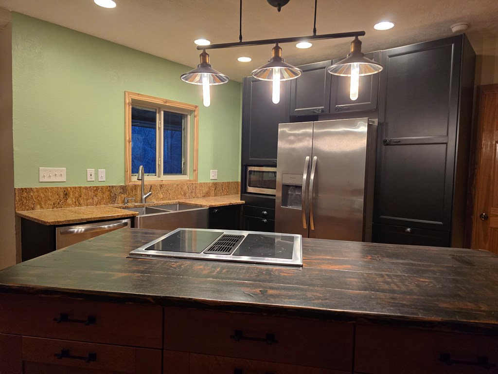 421015 Blue Ridge Residential