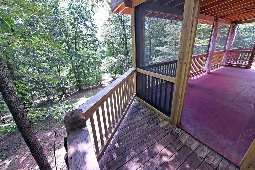 421020 Mineral Bluff Residential