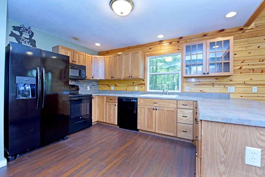 421020 Mineral Bluff Residential