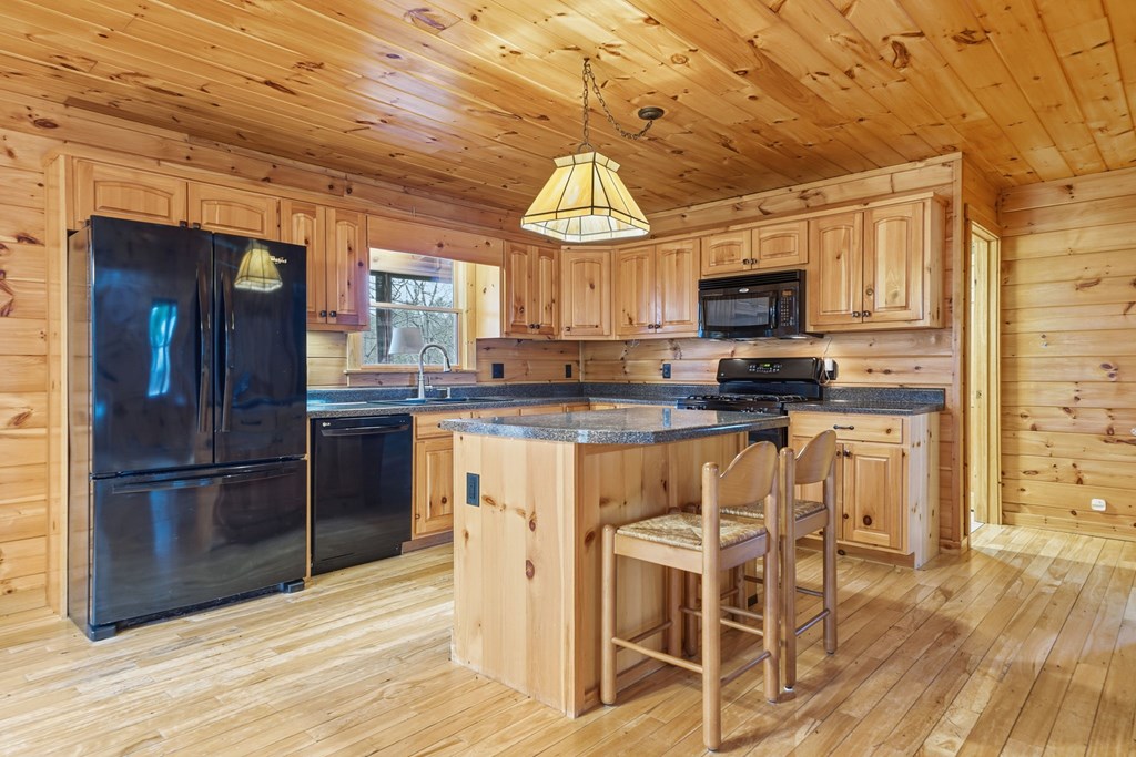 421022 Ellijay Residential