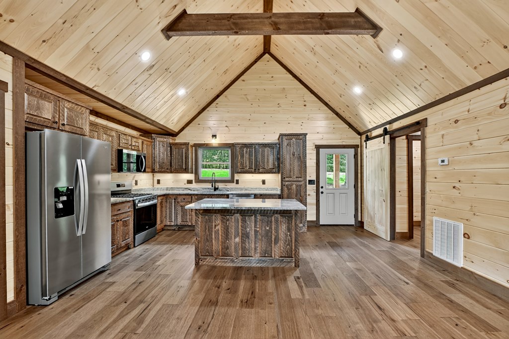 421023 Morganton Residential