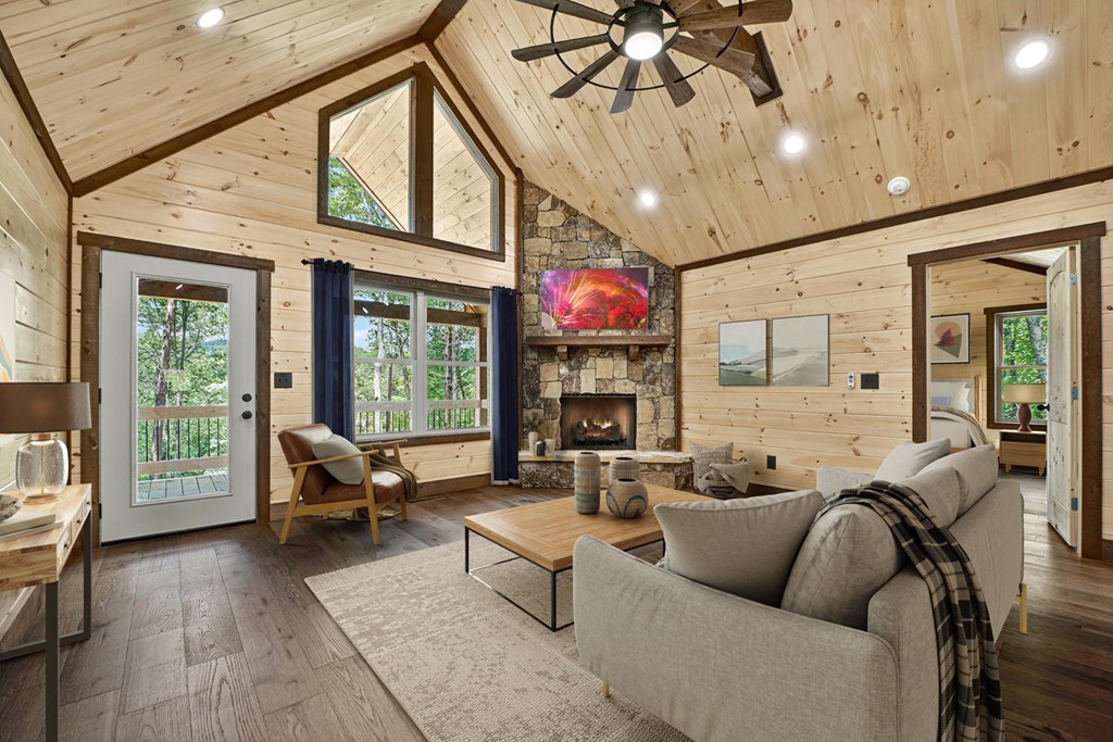 421023 Morganton Residential