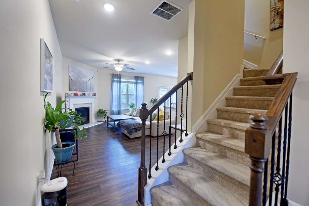 421030 Oakwood Residential