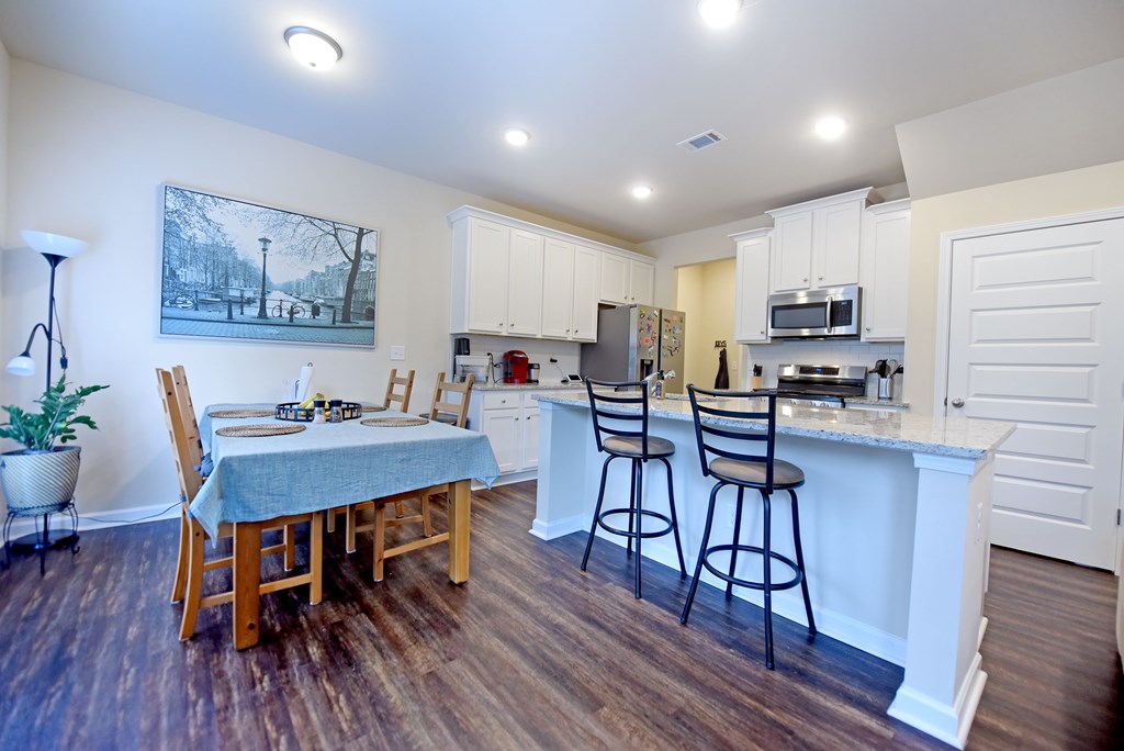 421030 Oakwood Residential