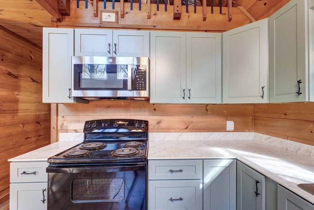 421033 Blue Ridge Residential