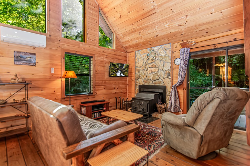 421033 Blue Ridge Residential