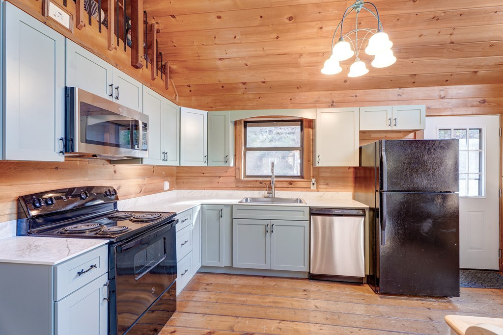 421033 Blue Ridge Residential