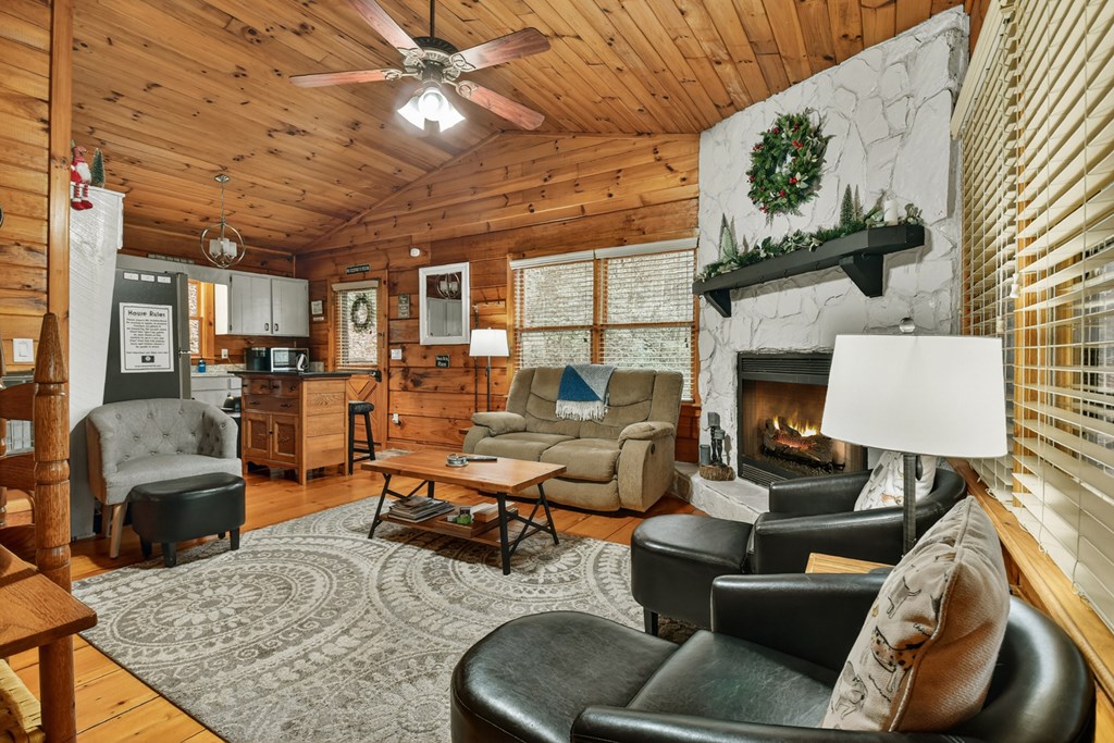 421035 Blue Ridge Residential