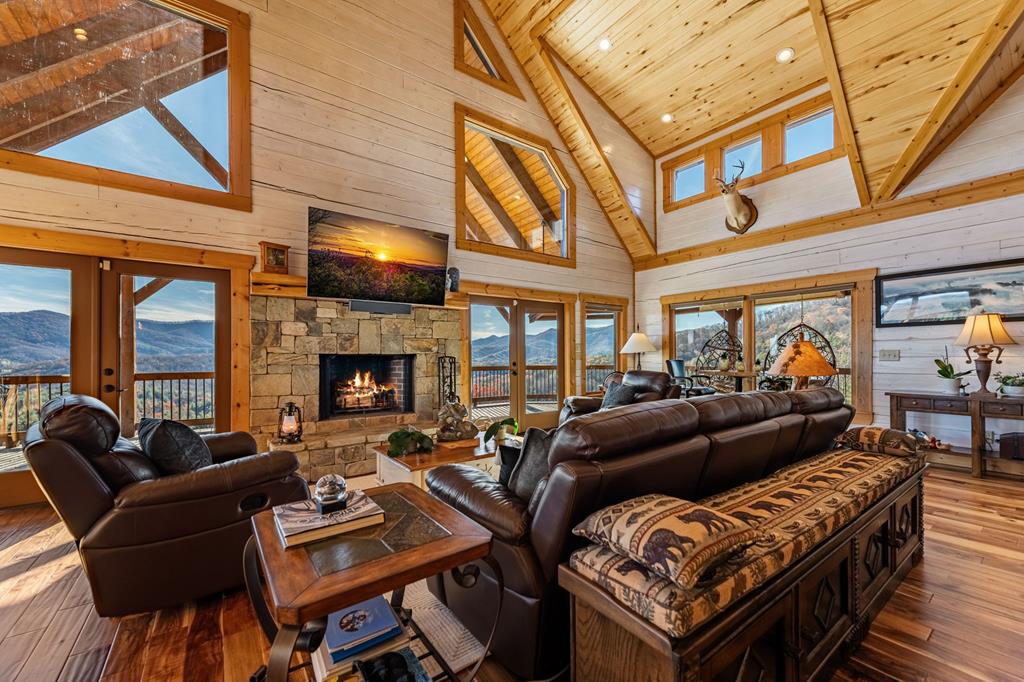 421036 Epworth Residential