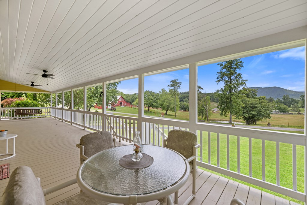 421037 Hiawassee Residential