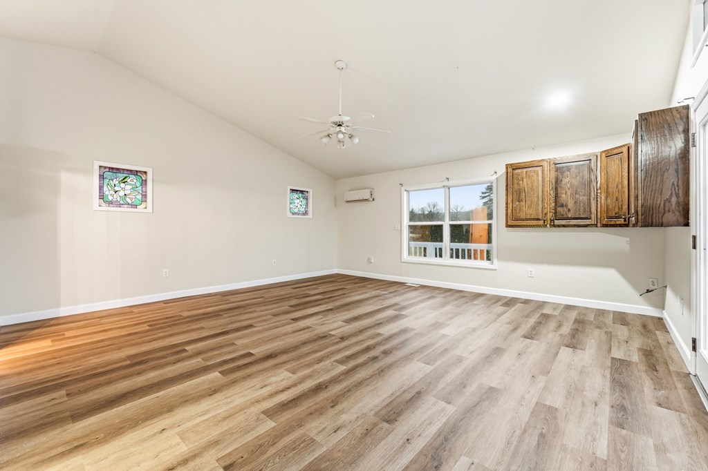 421043 Murphy Residential