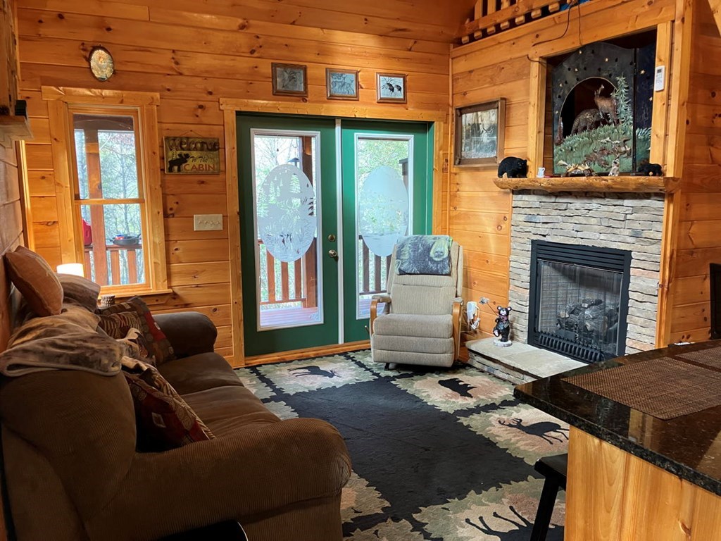 421048 Murphy Residential