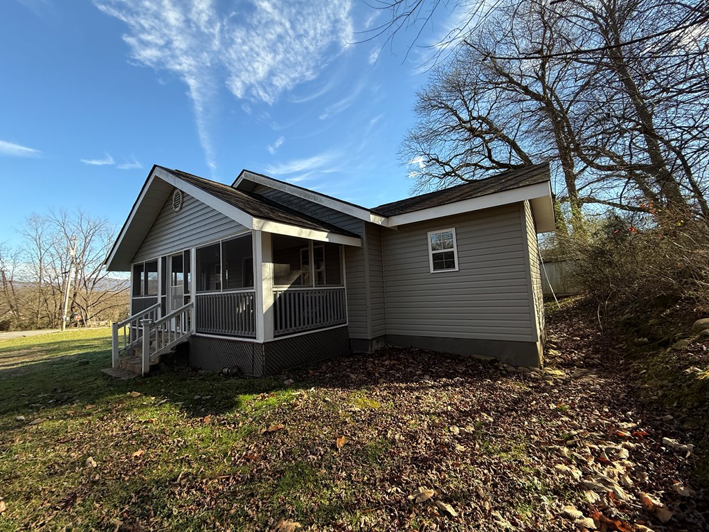 421050 Andrews Residential