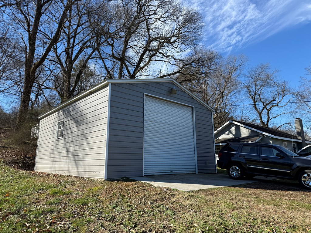 421050 Andrews Residential