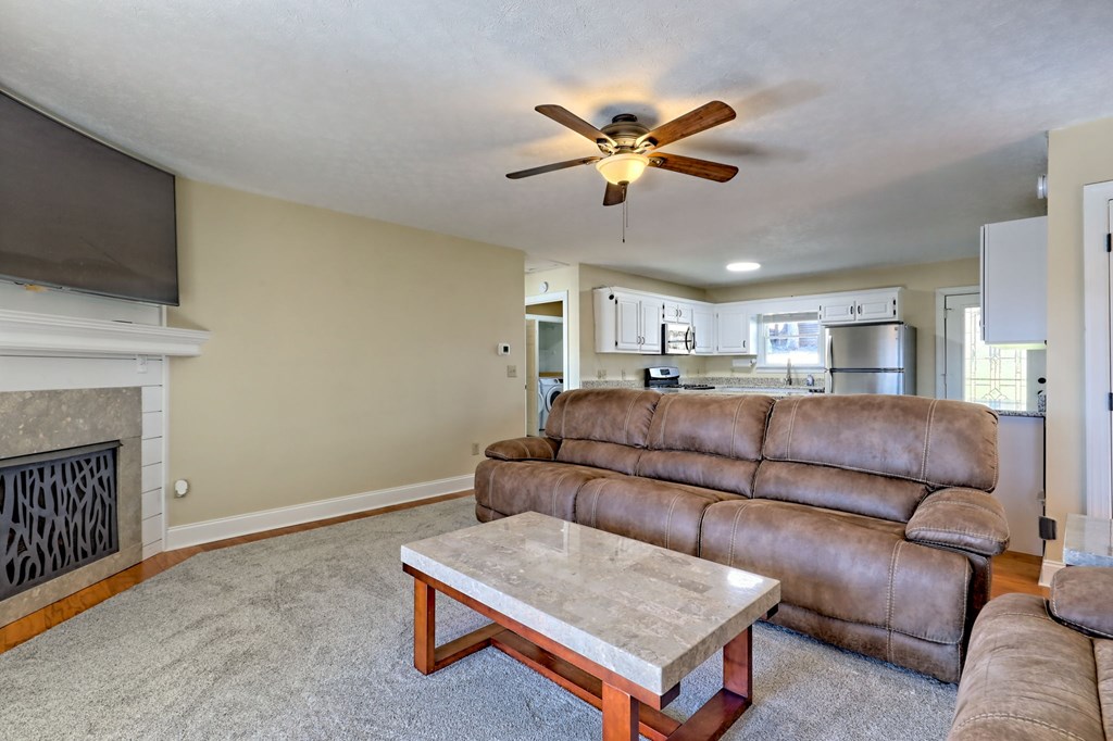 421053 Hiawassee Residential