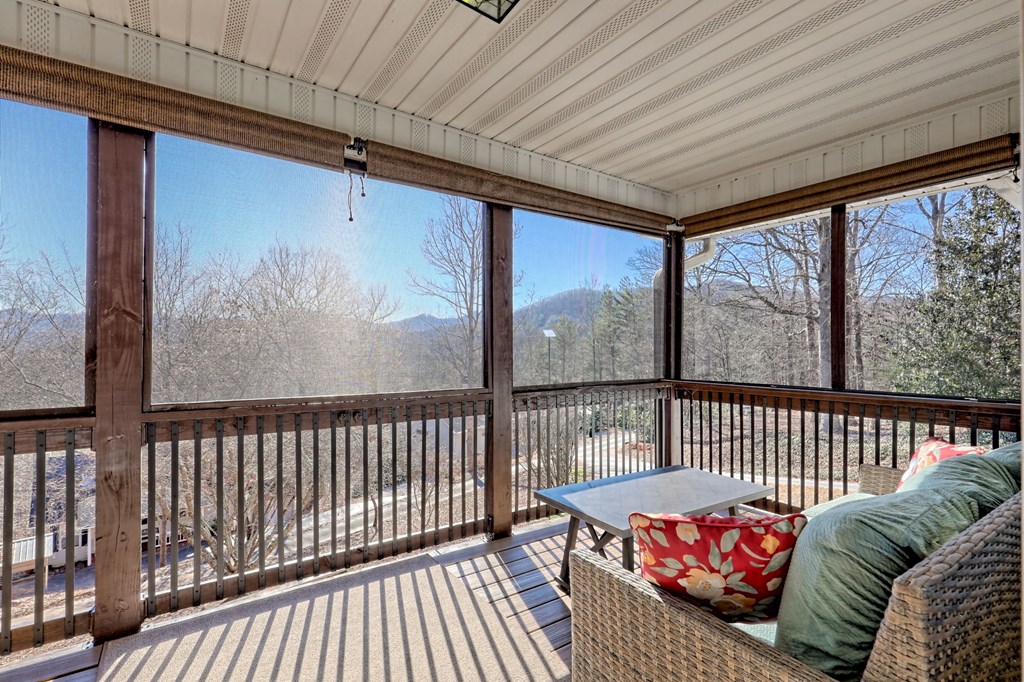 421053 Hiawassee Residential