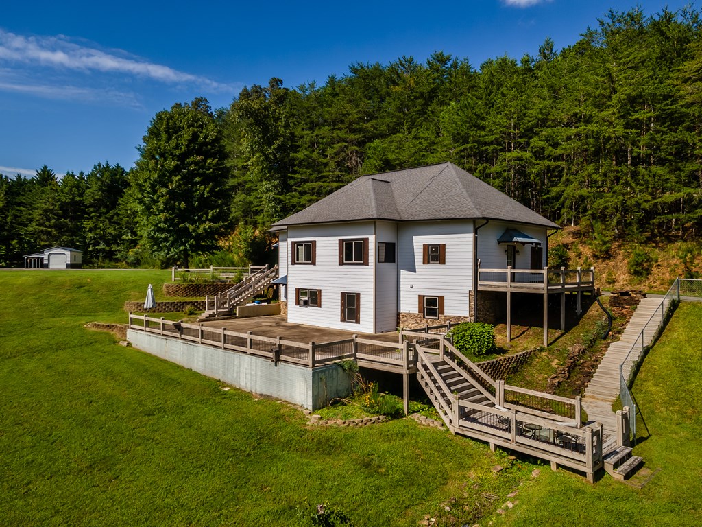 421058 Mineral Bluff Residential