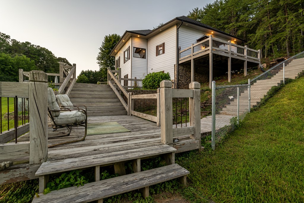 421058 Mineral Bluff Residential