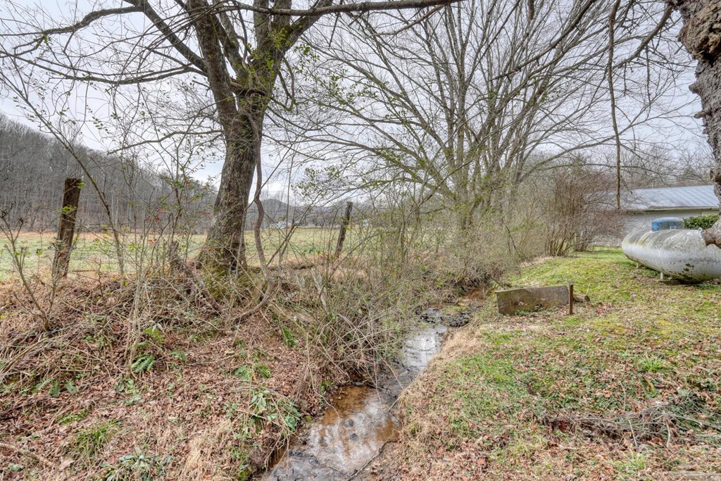 421062 Young Harris Residential