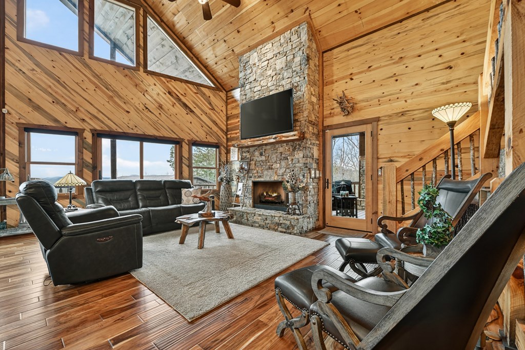 421064 Blue Ridge Residential