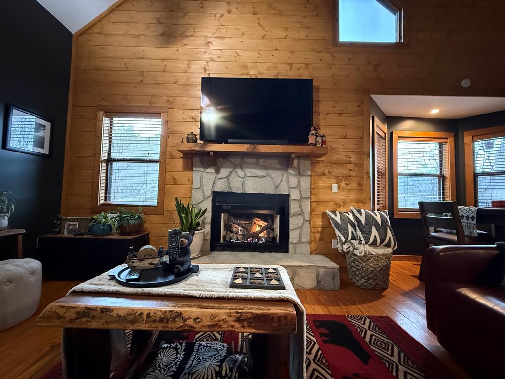 421082 Hiawassee Residential