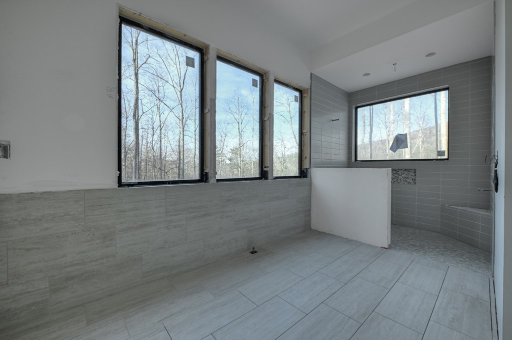 421088 Morganton Residential