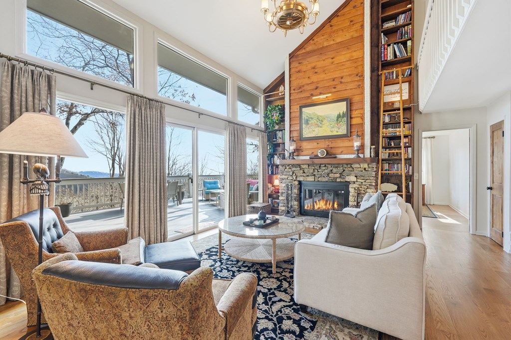 421089 Big Canoe Residential