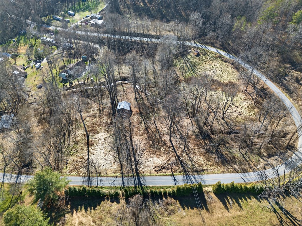 421091 Hayesville Residential