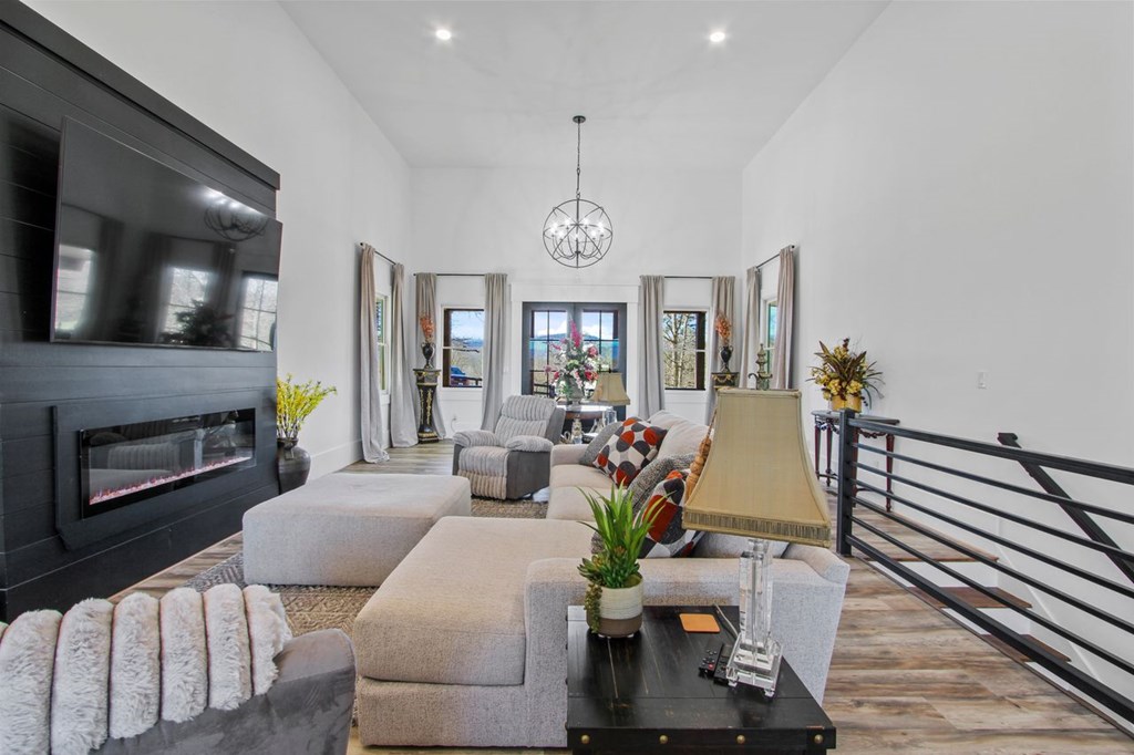 421094 Ellijay Residential