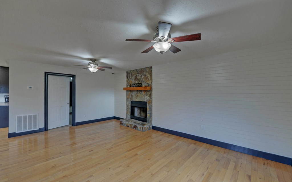 421096 Morganton Residential