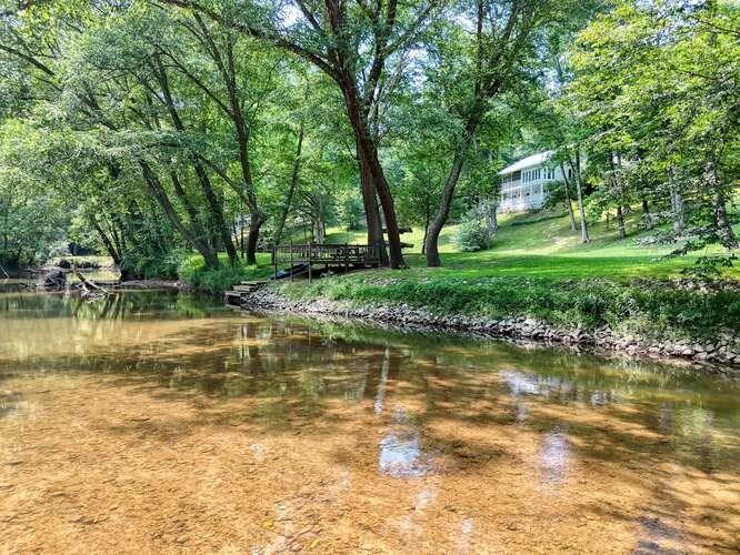 421102 Blairsville Residential