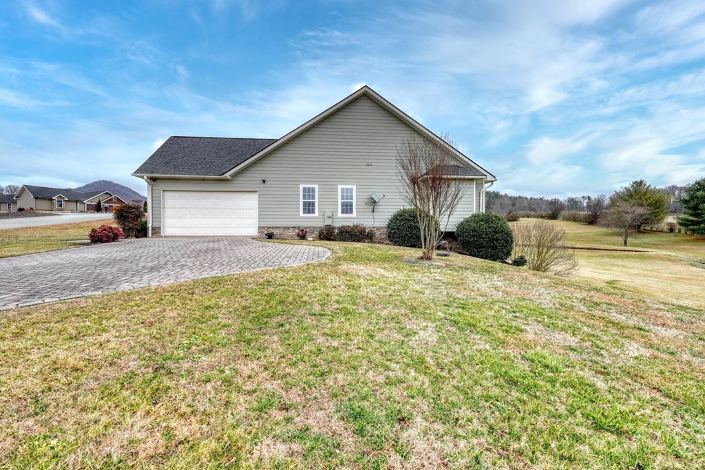 421111 Blairsville Residential