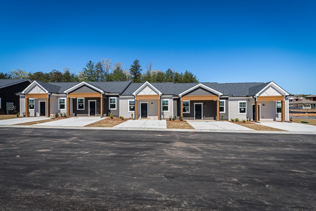 421120 Blue Ridge Townhouse