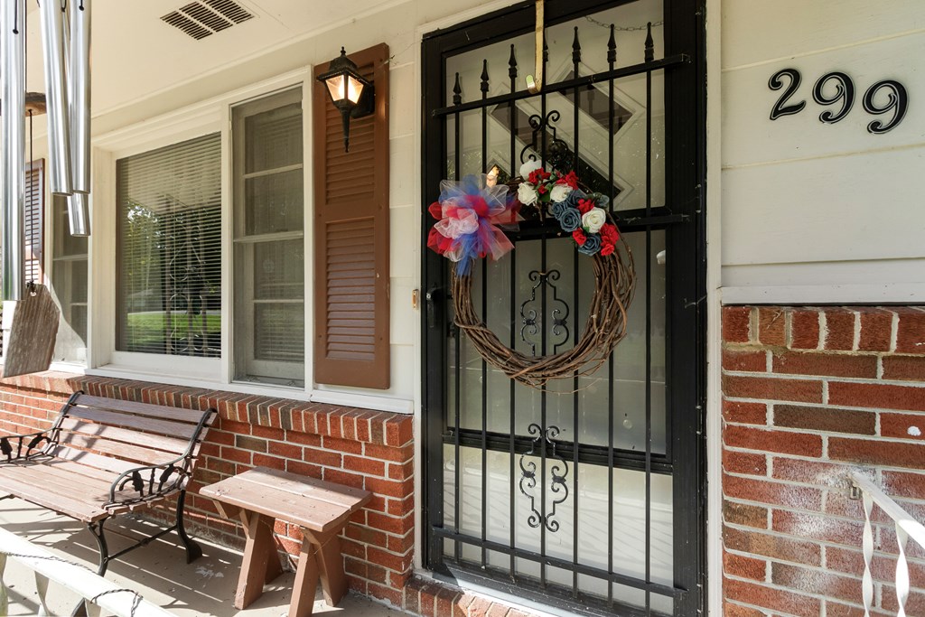 421122 Andrews Residential