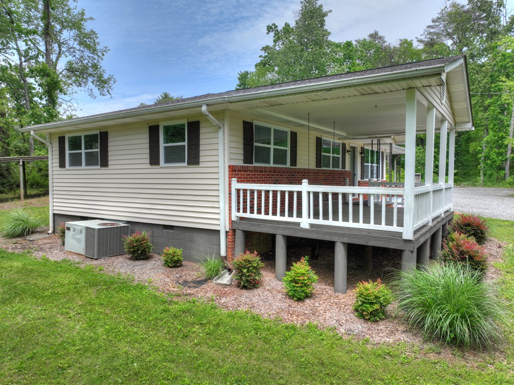 421129 Blue Ridge Residential