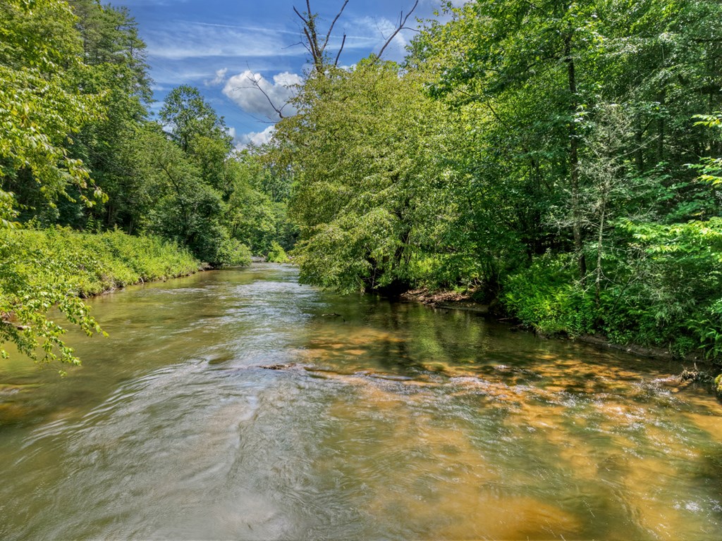 421140 Suches Residential