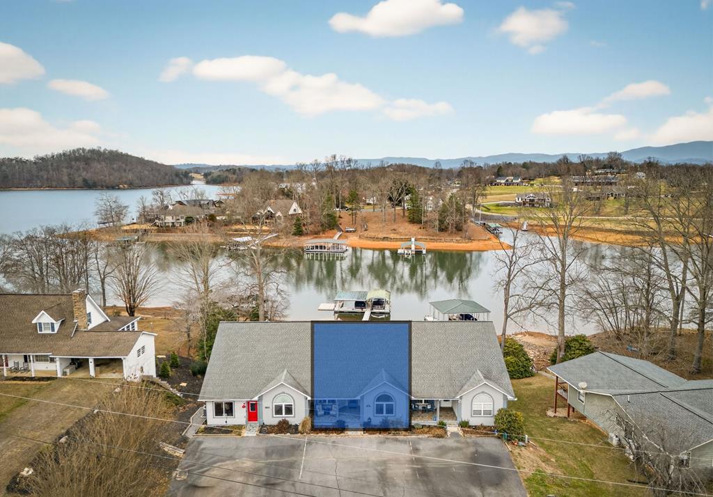 421176 Hiawassee Townhouse